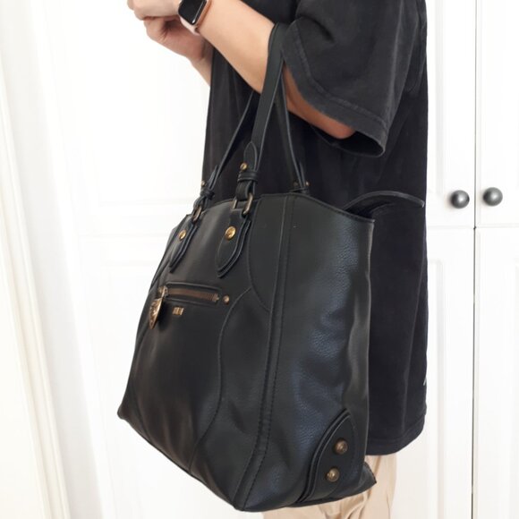 Anna Sui Black Leather Satchel Tote Hand Bag with Locket - Picture 5 of 6